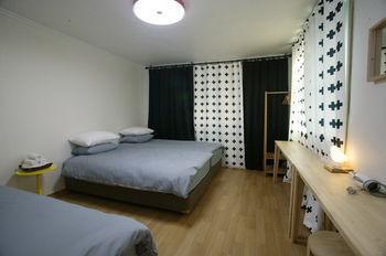 Hotel Ro&jo House